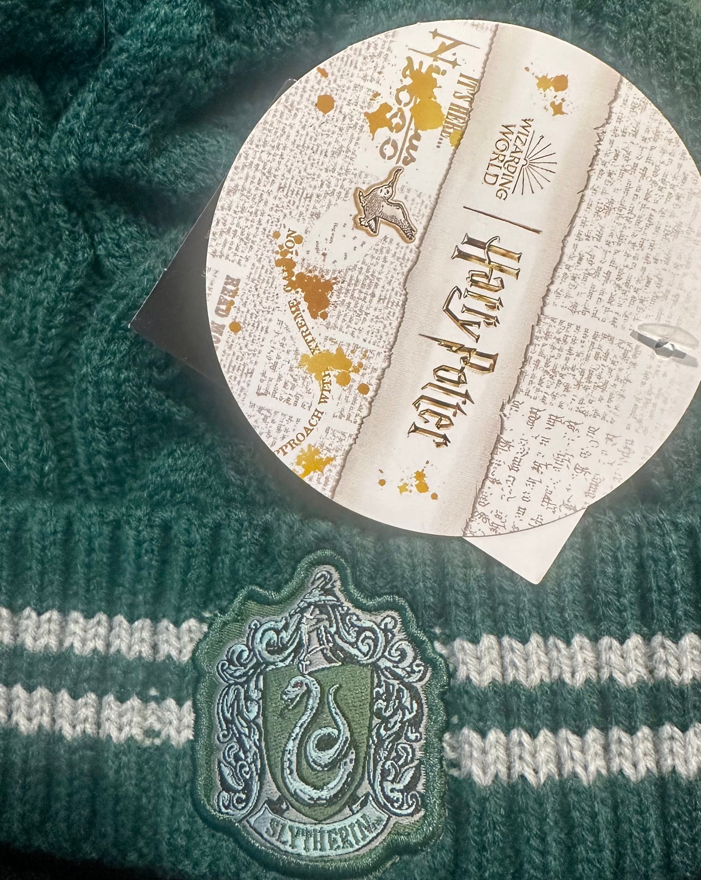 KIDS Size HARRY POTTER SLYTHERIN POMPOM KNIT BEANIE - officially Licensed 9659
