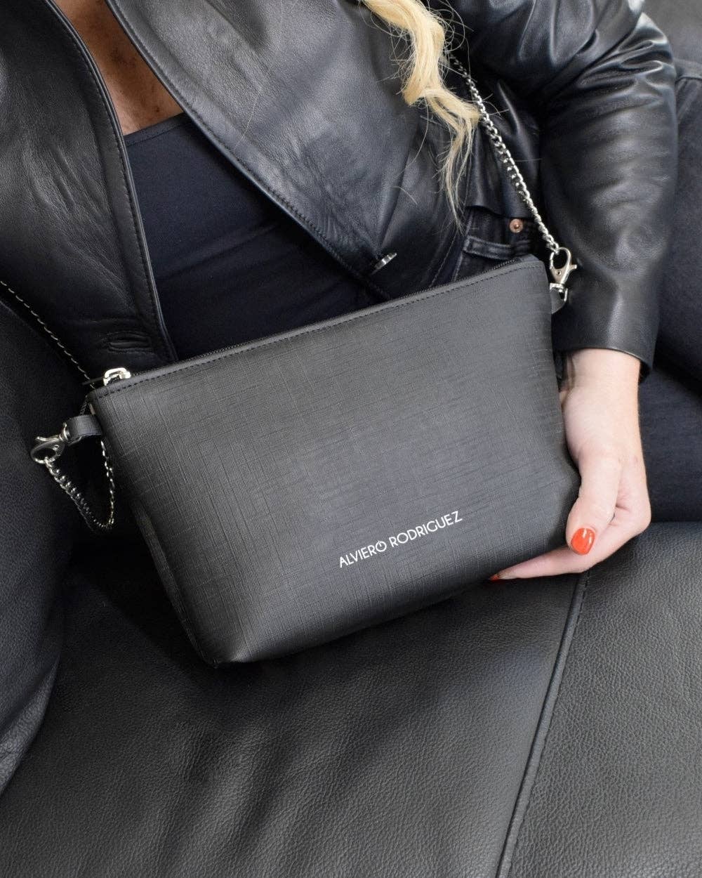 MINNIE MOUSE BLACK DIVA BAG by Alviero Rodriguez