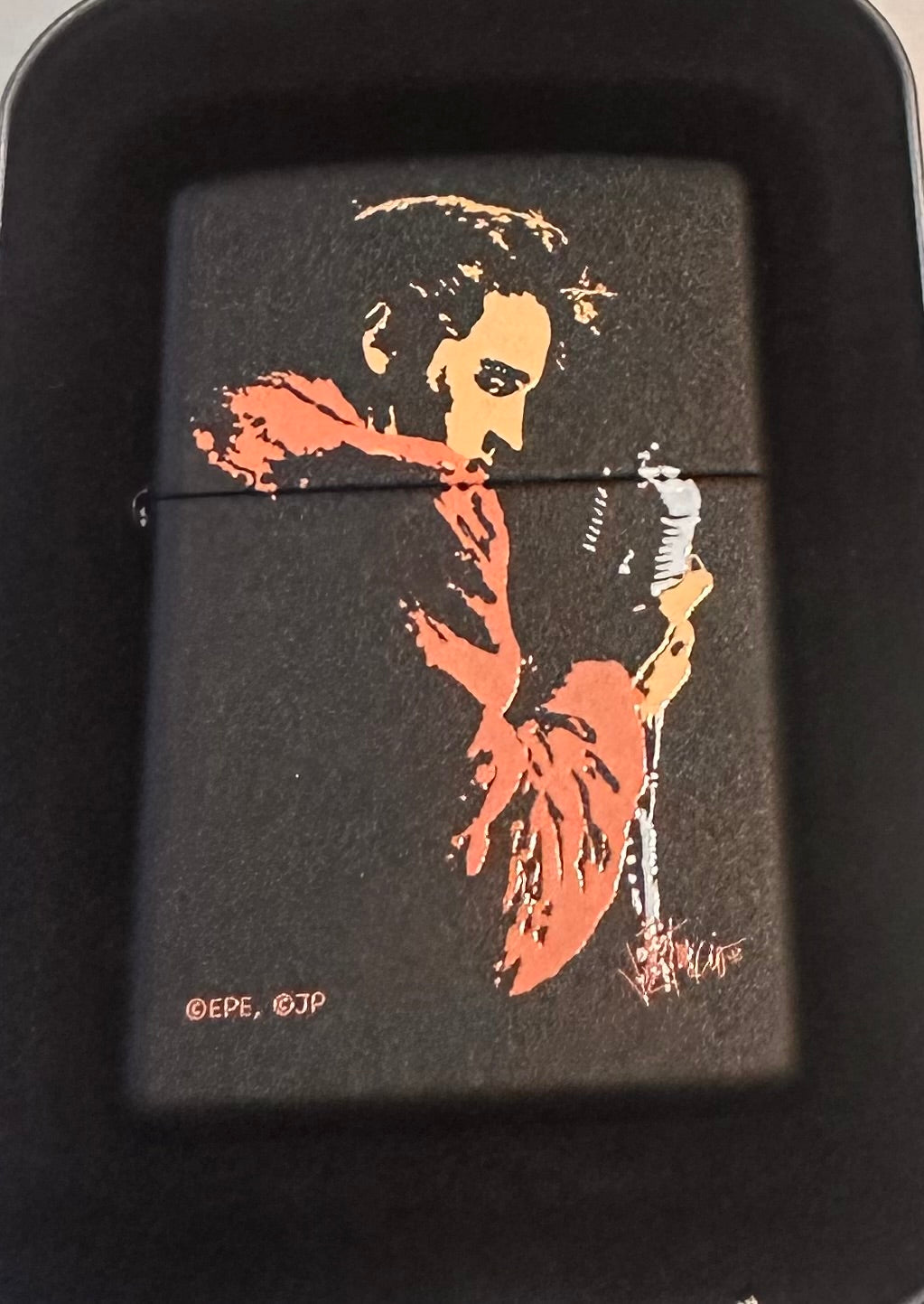 2004 Elvis On Stage With Microphone Zippo Lighter 20863